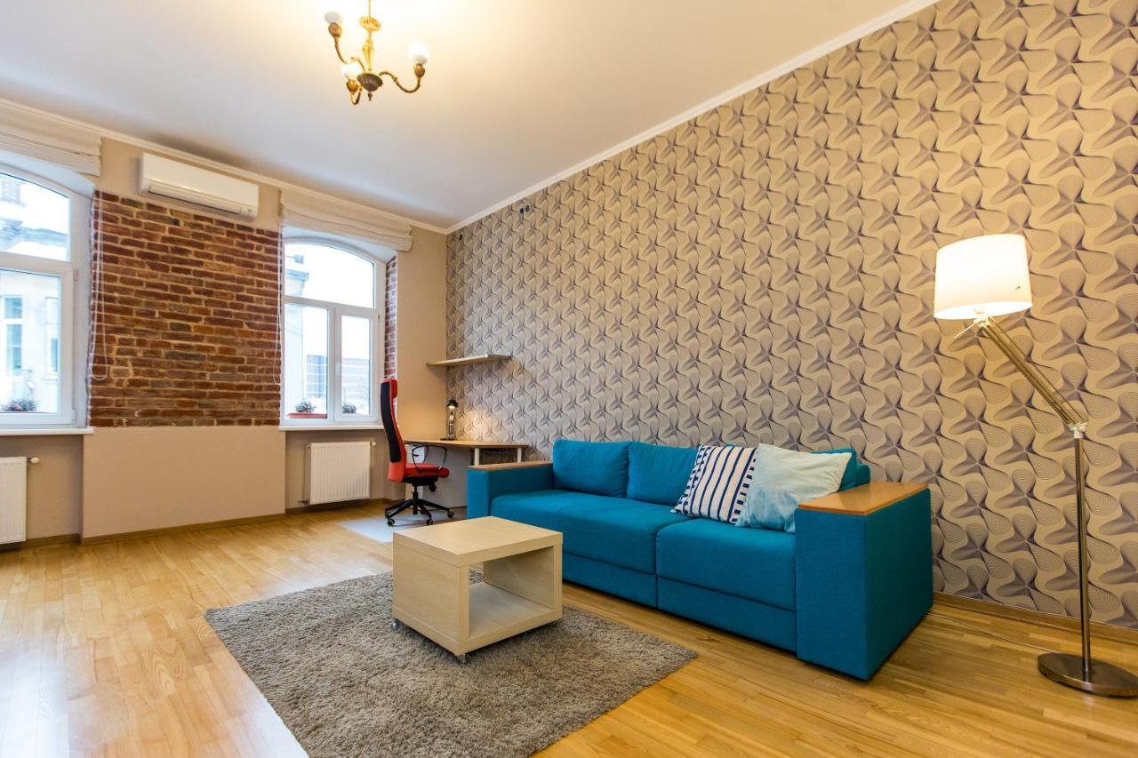 Light And Spacious Apartment On Gazova Str Lviv Exterior photo