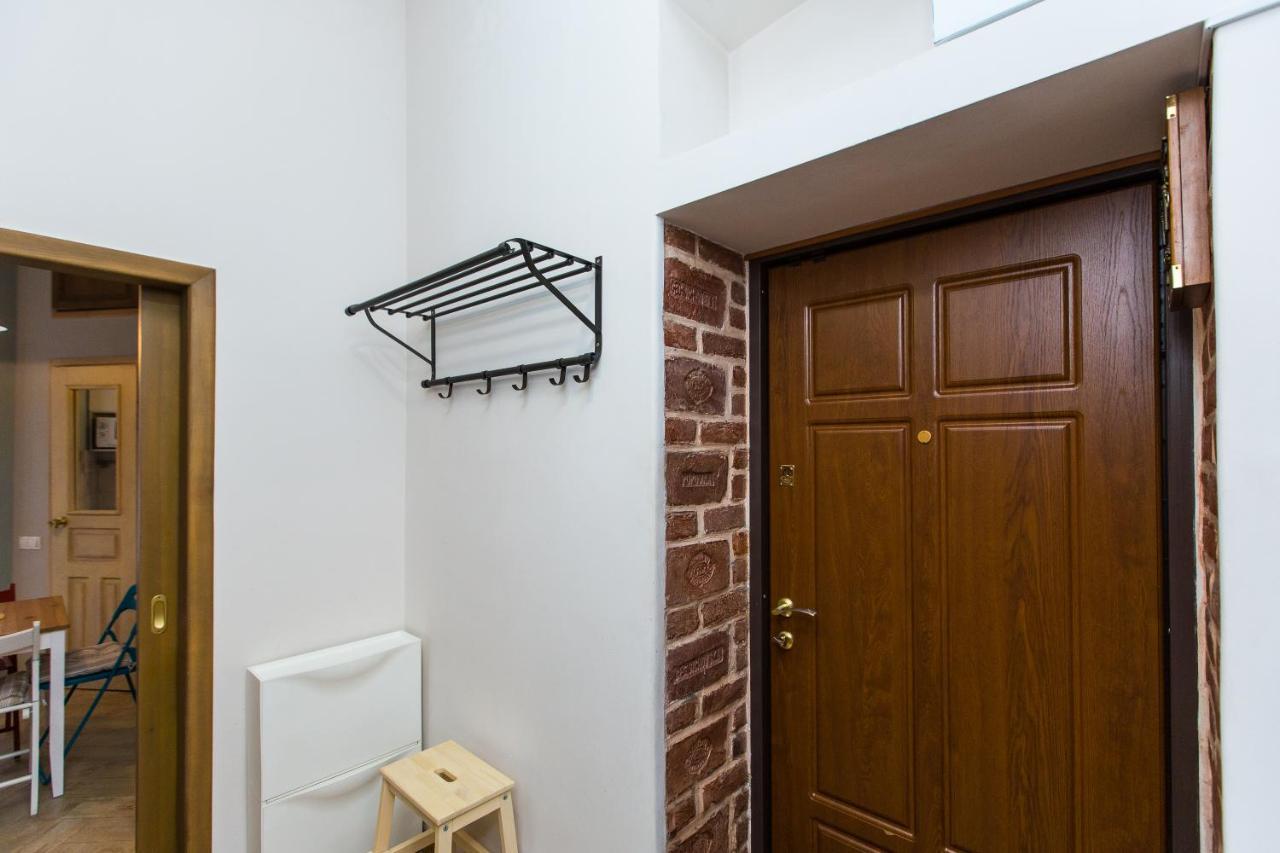 Light And Spacious Apartment On Gazova Str Lviv Exterior photo